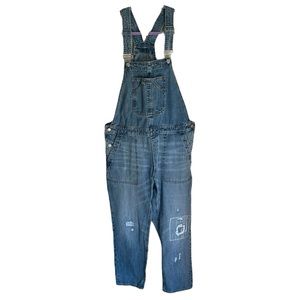 NWT GAP RELAXED DENIM OVERALLS WITH DISTRESSED DETAIL SIZE MEDIUM‎
